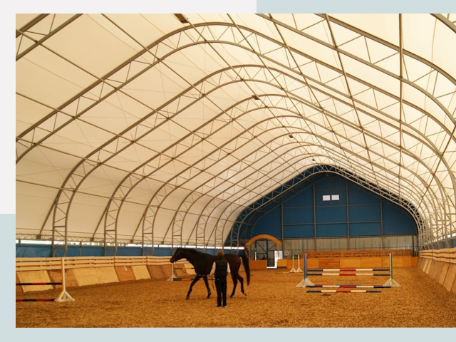 Строительство конных манежей в Щербинке