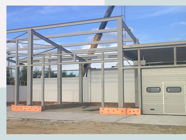 Строительство автосервисов от СтальСтрой-Щрб по цене 611 руб.